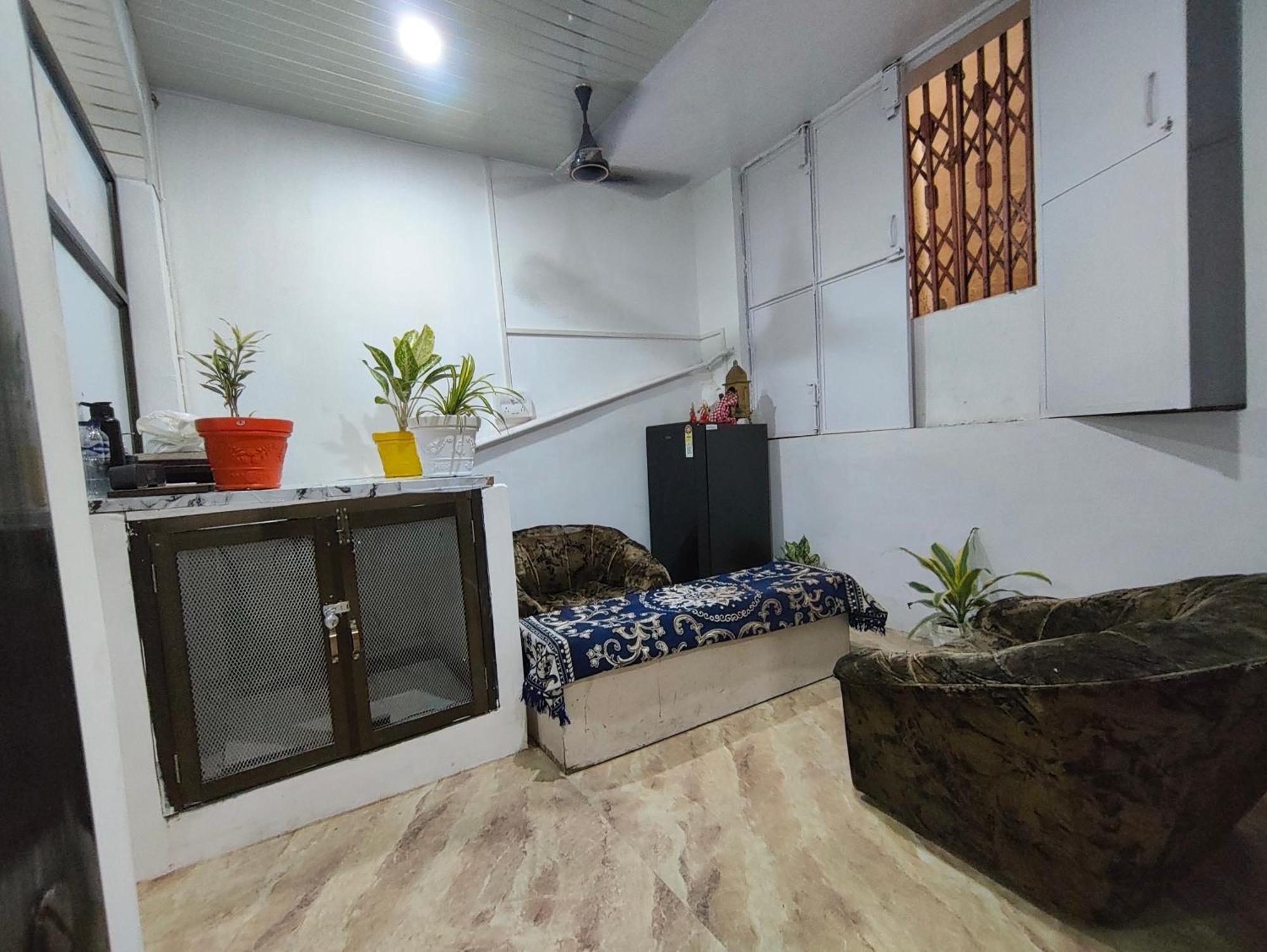 Hostel D'yogi &